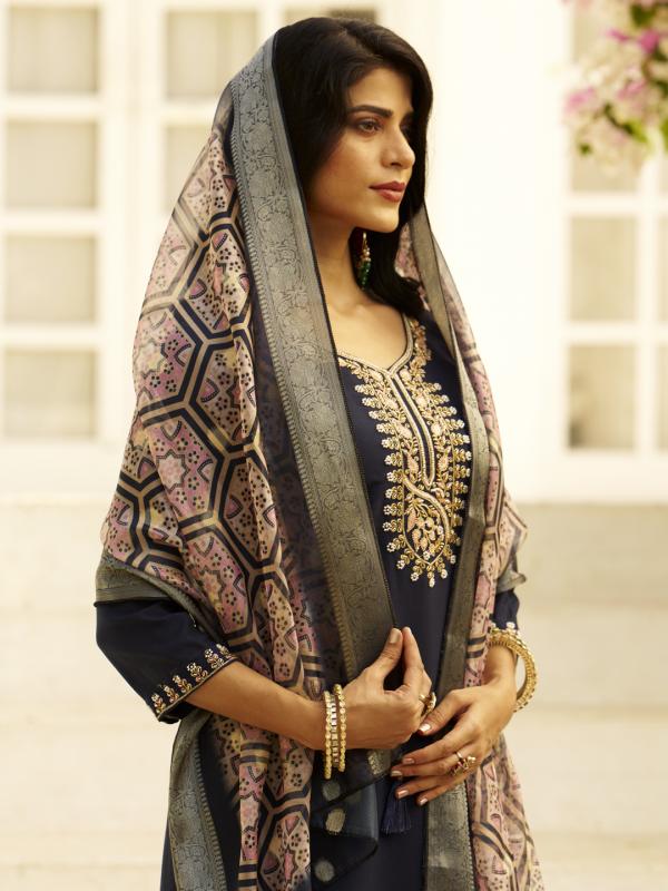 VP 9720 B Embroidered Women Kurta Sets With Dupatta Straight Suits